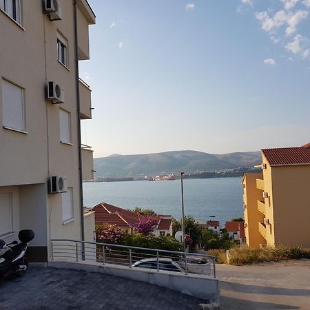 Apartment Tihana Trogir Eksteriør billede