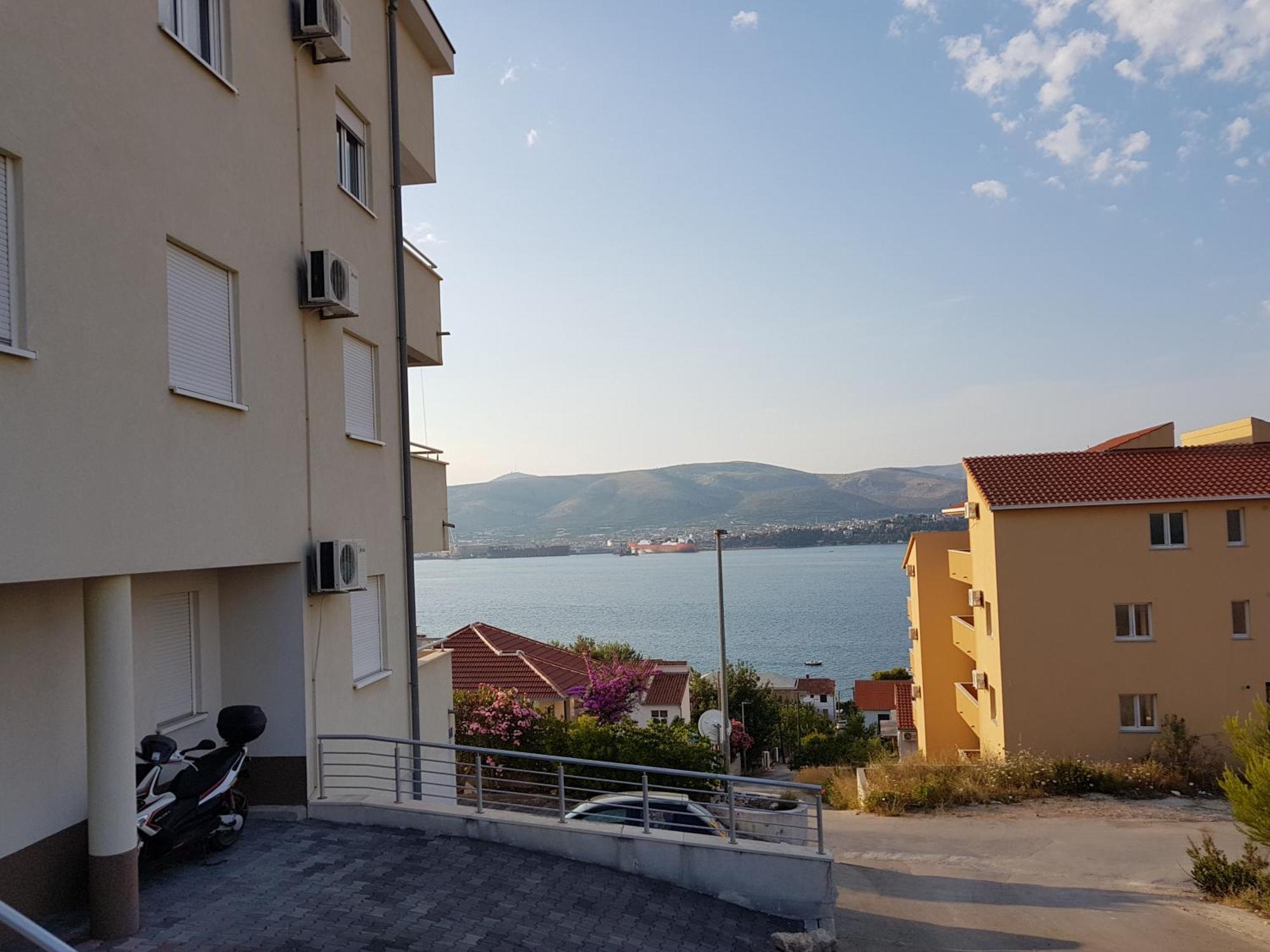 Apartment Tihana Trogir Eksteriør billede