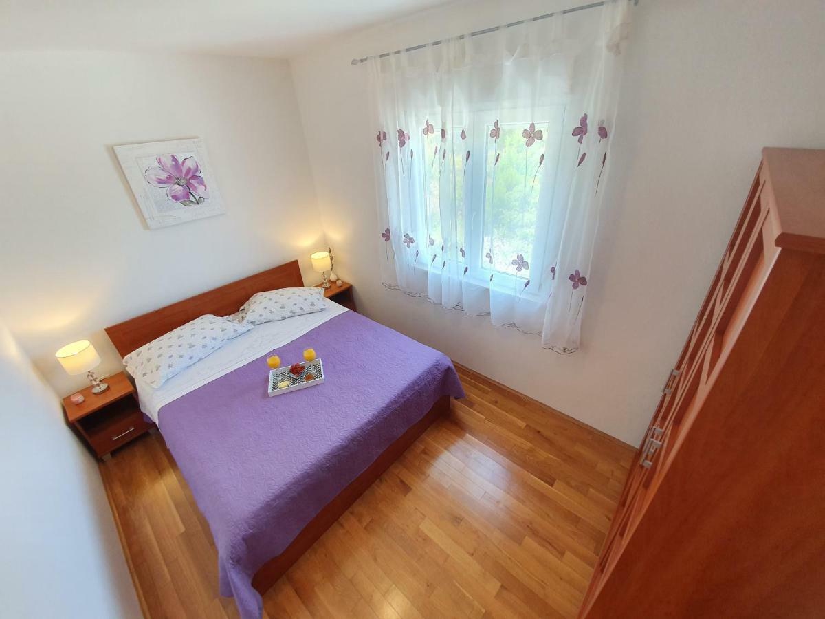 Apartment Tihana Trogir Eksteriør billede