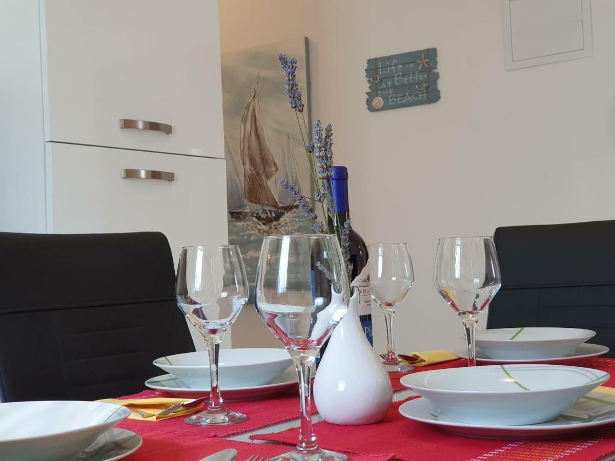 Apartment Tihana Trogir Eksteriør billede
